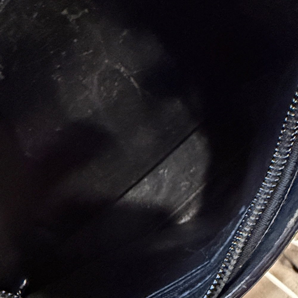 Gucci Black Leather Shoulder Bag with Bamboo Handle - Picture 4 of 8